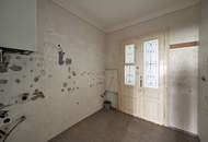 Viel Raum zum kleinen Preis! Attraktive, jedoch renovierungsbedürftige 4-Zimmer-Wohnung!