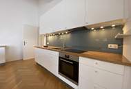 Helle Dachgeschoss-Wohnung im Botschaftsviertel // Bright top floor apartment in embassy quarter