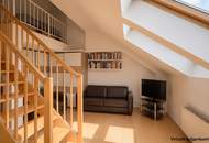 "Dachgeschoss-Maisonette mit Terrasse & Fernblick | Wohnen auf 2 Ebenen am Fuße des Wilhelminenberg"