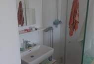 1 Zimmer in einer Wohngemeinschaft frei! Termine telefonisch mit deiner neuen Mitbewohnerin!