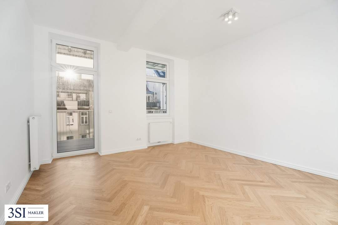 Lichtdurchflutet & luxuriös: Sanierter Altbau-Erstbezug mit Balkon