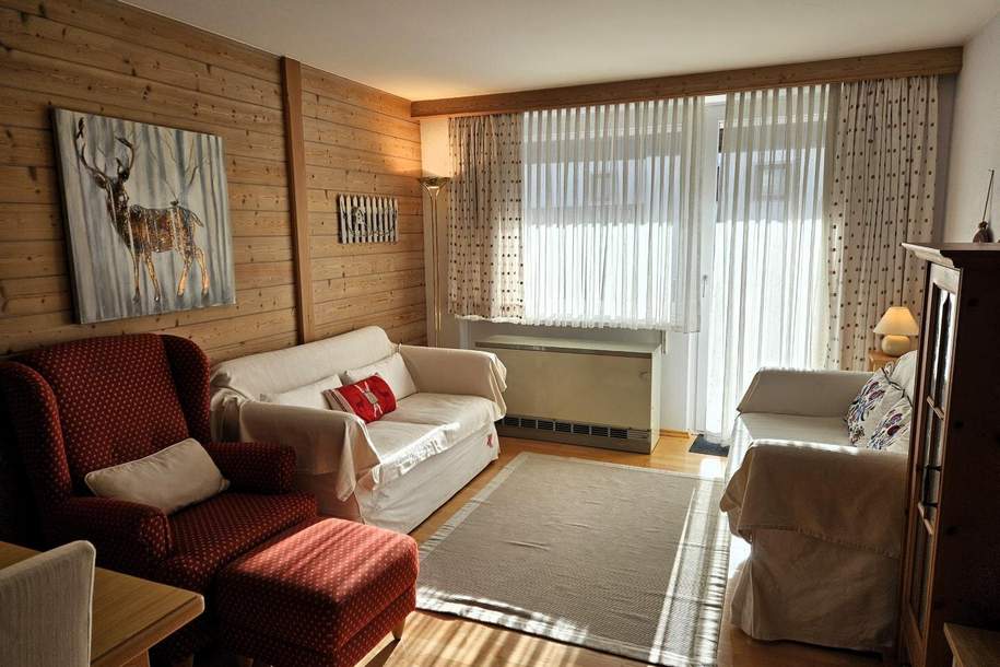 RESERVIERT! Kurzzeitmiete auf 6 Monate - Schöne 2-Zimmer-Ferienwohnung in sonniger Lage - typisch österreichisch, Wohnung-miete, 750,00,€, 5722 Zell am See