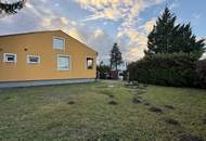 Kleines Haus mit großem Grundstück