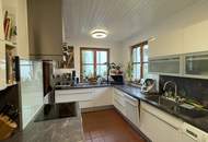 Charmantes Einfamilienhaus mit schönem Garten, Einliegerwohnung und Werkstatt