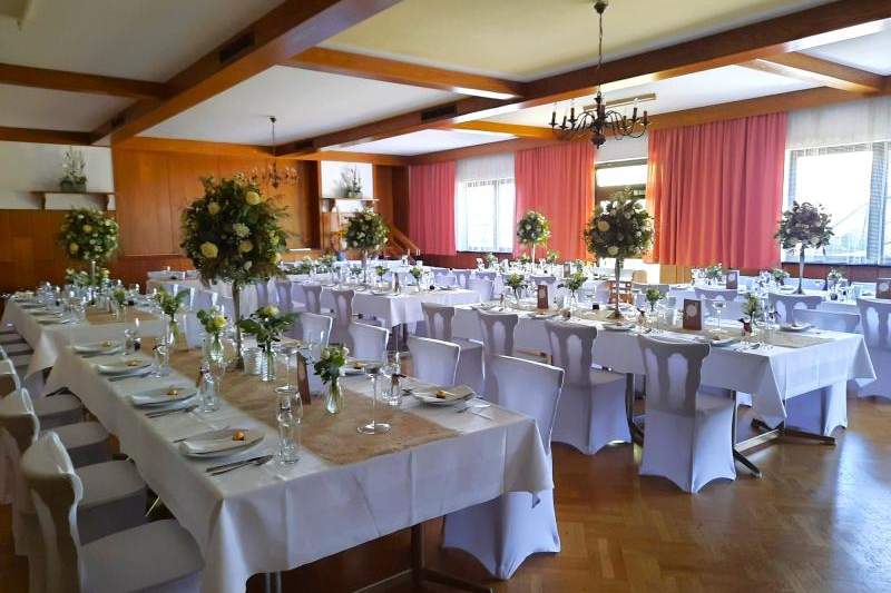 Großzügiges Traditionsgasthaus im Zentrum von Bad Loipersdorf!, Gewerbeobjekt-kauf, 650.000,€, 8282 Hartberg-Fürstenfeld