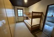 Einfamilienhaus mit Doppelgarage und Nebengebäude zu verkaufen