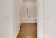 "Urban Oasis" - Rarität | Neubauwohnung in Jahrhundertwendehaus | 2 Balkone