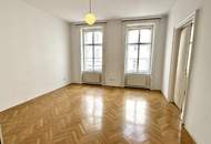 Repräsentatives Altbaujuwel mit 5 Zimmern- in bester Lage!