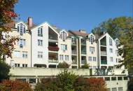 Südlich ausgerichtete 3-Zimmer-Wohnung mit Loggia und Carport im Zentrum