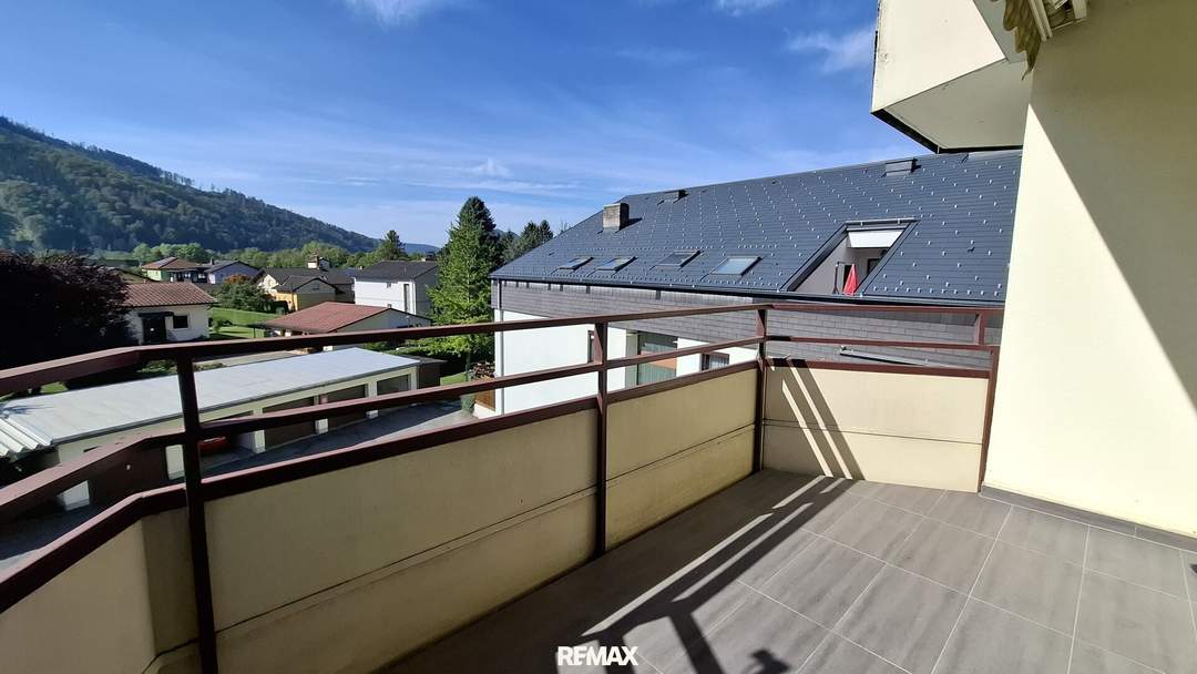 Moderne 2-Zi-Wohnung mit Balkon in Peggau