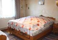 Mehrfamilienhaus mit 3 Wohneinheiten & Keller – zentral in Schönbach im Waldviertel