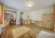 Hochwertige Dachgeschosswohnung mit schönem Ausblick in Ruhelage