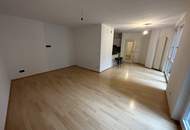 KARLSPLATZ IS CALLING: ruhige 2-Zimmer-Wohnung mit Gemeinschaftsdachterrasse!