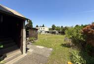 Sanierungsbedürftiges Haus I 1156 m2 Grundstücksfläche I Garage & Gartenhaus inkl. I Ruhige Lage I Nahversorger fußläufig erreichbar