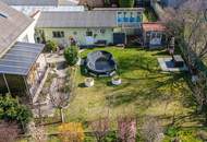 Saniertes Einfamilienhaus mit großem Garten in sehr guter Lage und ausgezeichneter Infrastruktur.