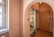 ++NEU++ 1,5-Zimmer Altbau-Wohnung (sanierungsbedürftig), viel Umbaupotenzial