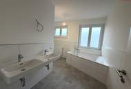 ERSTBEZUG: Großzügige 2 Raumwohnung mit Balkon - top saniert mit Traumbadezimmer, tolle ÖFFI Anbindung, provisionsfrei und sofort beziehbar