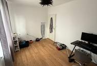 NACHMIETER GESUCHT ! NEUWERTIGE, super aufgeteilte 3 ZIMMER WOHNUNG mit toller Wohnküche