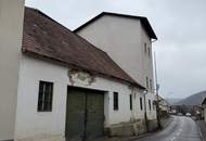 Projektliegenschaft mit Hallen im Erdgeschoss und Büroflächen im Obergeschoss