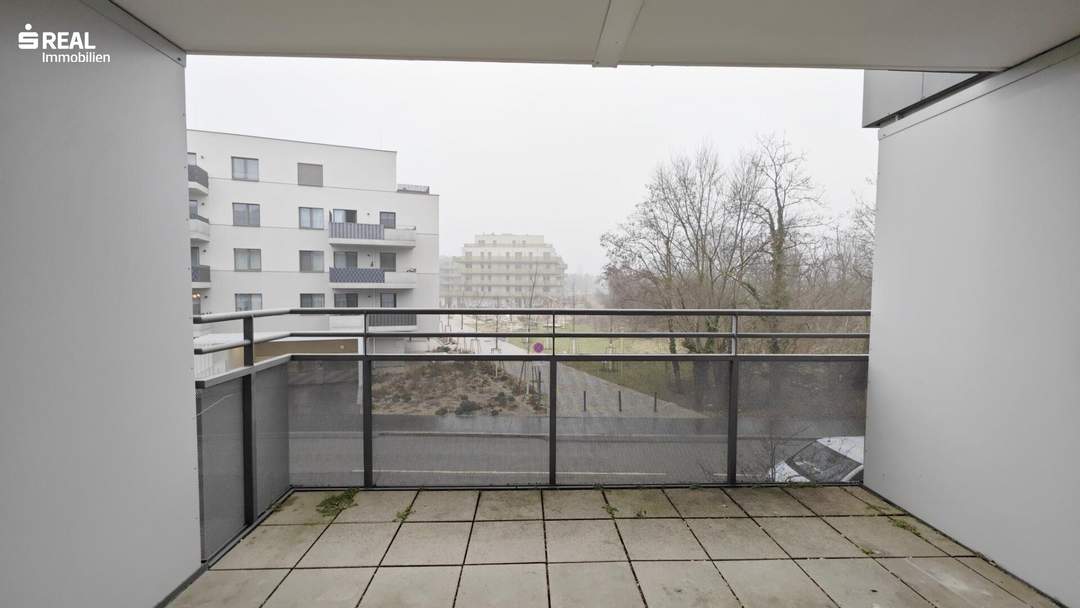 Moderne 3-Zimmer Loggiawohnung mit neuer Küche