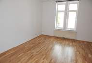 Helle und ruhige Wohnung im 2.Liftstock - neu saniert