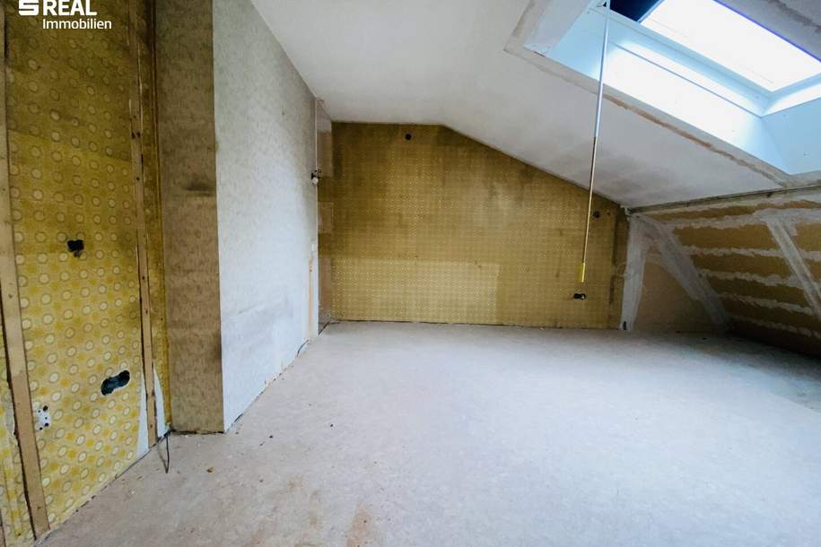Kleine Wohnung im Dachgeschoss, Wohnung-kauf, 49.000,€, 5600 Sankt Johann im Pongau
