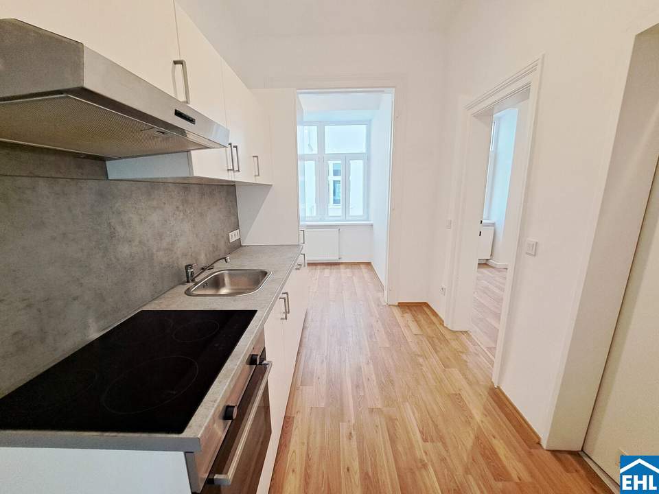 Stilvoller Altbau Nähe U3: Hofseitige 2 Zimmerwohnung