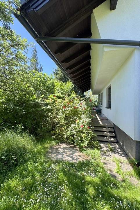 Großzügiges 6-Zimmer-Haus mit Traumpanorama mit 2 Terrassen, Loggia &amp; Garage
