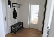 DACHGESCHOSS - HELLES 3 ZIMMER APARTMENT MIT BALKON