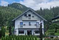 Bad Mitterndorf: Traumhaftes 400m² großes Ein-/Mehrfamilienhaus in bester Lage mit Doppelcarport
