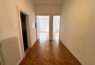 Helle 2-Zimmer-Altbauwohnung im gepflegten Gründerzeithaus