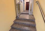 Großzügige 3 bis 4-Zimmer-Wohnung mit Kamin, sonniger Loggia und Stellplatz