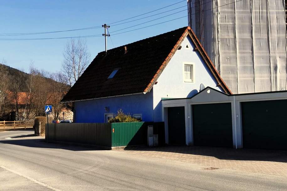 Mietwohnung im DG mit eigenem Eingang in Zentrumsnähe, Wohnung-miete, 550,00,€, 8680 Bruck-Mürzzuschlag