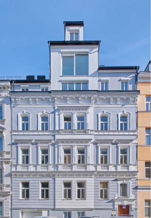 Barrierefreie-Branchenfreie Gewerbefläche mit Terrasse und Garten und attraktivem Altbaugebäude