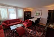 Dreizimmer-Wohnung mit Dachterrasse und Carport nahe Green City