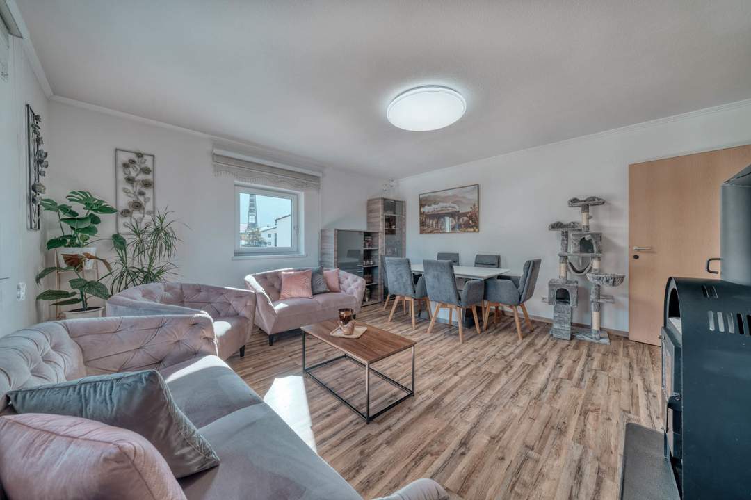 Familientraum! Großzügige 4-Zimmer Wohnung mit Garten zu verkaufen!