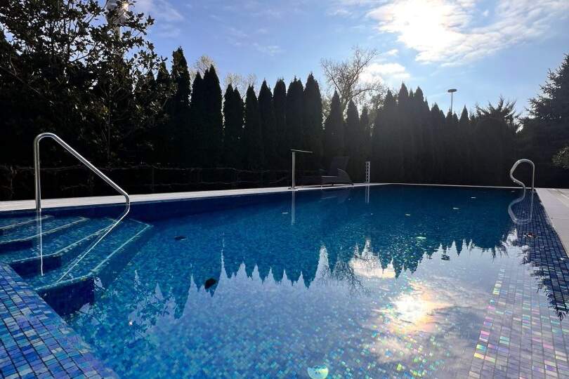 Exklusive Luxusvilla mit Pool und traumhaftem Garten in begehrter Lage von Bruckhaufen nahe Alte Donau und UNO City., Haus-kauf, 3.999.999,€, 1210 Wien 21., Floridsdorf