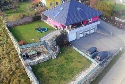 SCHNÄPPCHEN - Familienjuwel nahe Lamprechtshausen – wohnen, wo andere Urlaub machen! Geräumiges Einfamilienhaus im Grünen mit 955 m² Grund in Franking, ideal für Familien und Naturliebhaber!