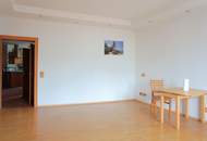 2-Zimmer-Wohnung mit kleinem hofseitigem Balkon, 5 Min Fußweg zum 1.Bz.!