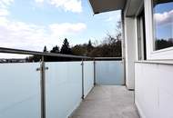 Renovierte-3-Raum-Eigentumswohnung mit Balkon und 203 m² Eigengarten