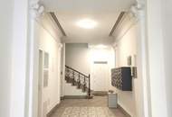 *Tolle Lage am Augarten* Sanierungsbedürftige Altbau-Erdgeschosswohnung