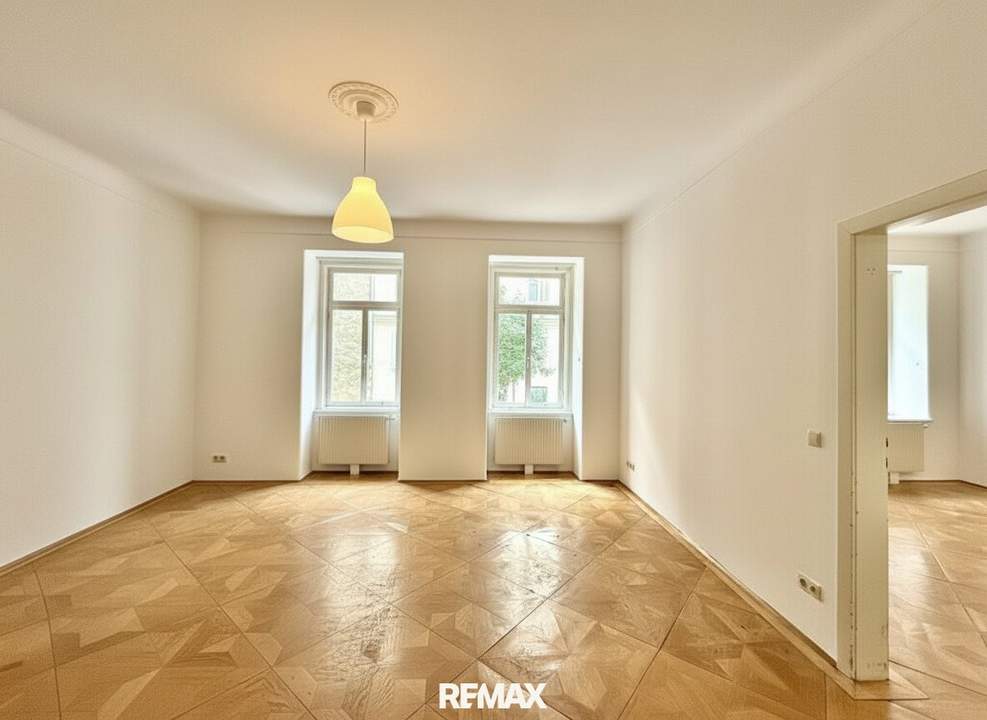 Nähe U6 Altbaucharme 3 Zimmerwohnung / auch als WG geeignet