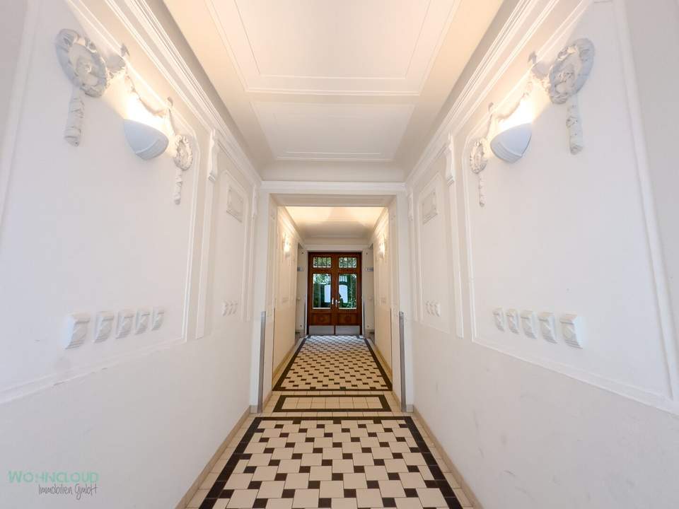 ... und der ALBRECHT LACHT