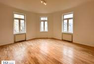 Helle 2 Zimmer Wohnung mit Altbauflair