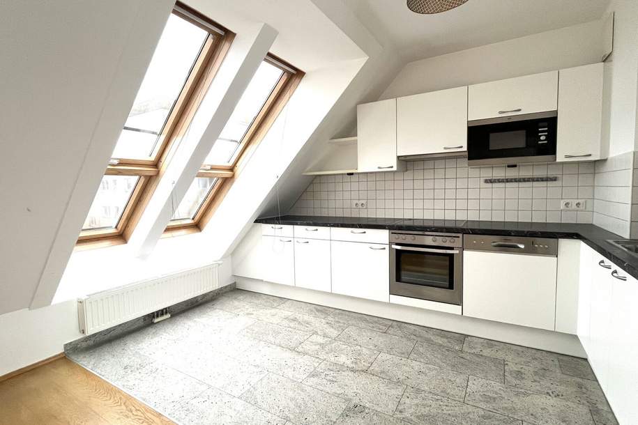 SONNIGE DACHGESCHOSS-MAISONETTE NAHE HANUSCH KRANKENHAUS, Wohnung-miete, 1.700,00,€, 1140 Wien 14., Penzing