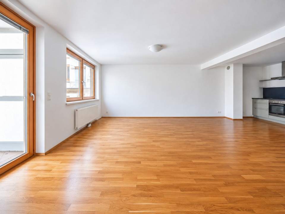 GROSSZÜGIG WOHNEN | 3-Zimmer-Variante mit Eigengarten, 2 Loggien & Garage