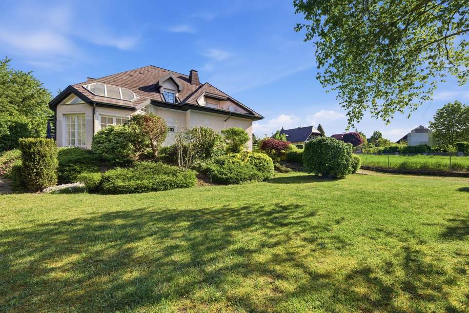 Hochkarätiges Wohnen in begehrter Lage – viel Platz, tolle Architektur und optimale Raumaufteilung!, Haus-kauf, 698.000,€, 2020 Hollabrunn