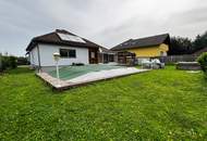 Vollunterkellerter Holzriegel-Bungalow in Amstetten-Neufurth samt Garten, Pool &amp; Carport!