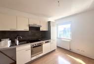 Dachgeschoßwohnung mit 200 m2 Garten