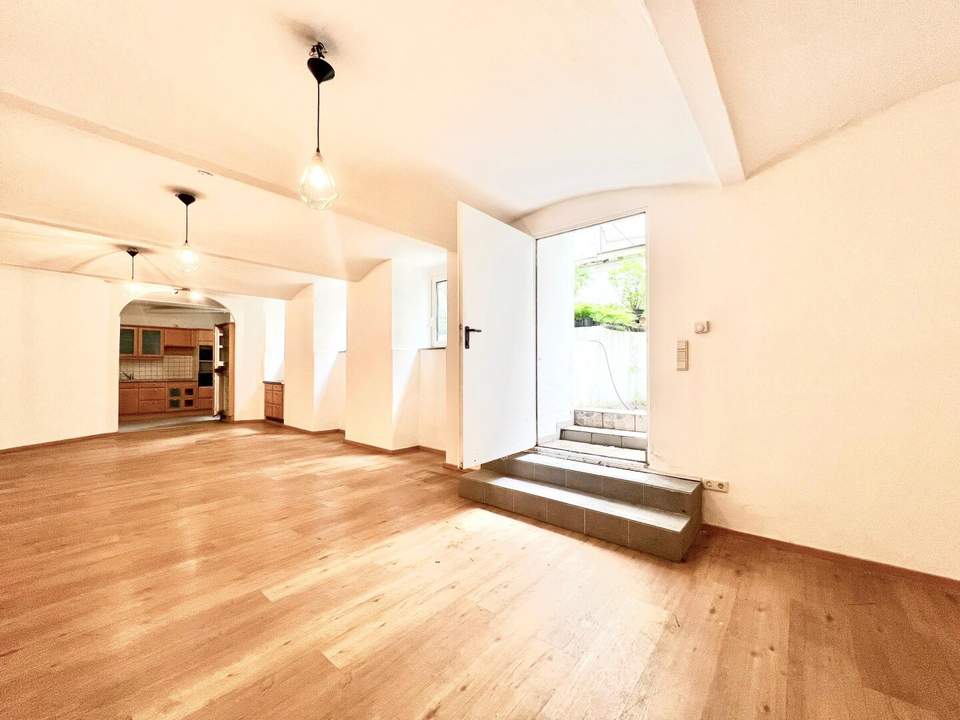 Nähe Donau & U4: Büro oder Lager I Ruhige Gewerbeeinheit im Innenhof mit Küche und Bad